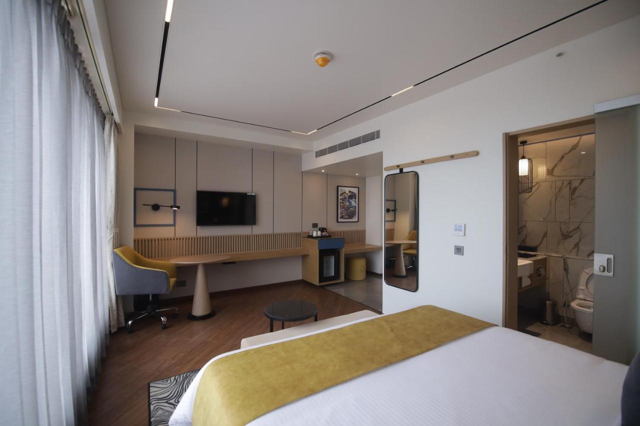 Ramada Encore By Wyndham Siliguri Sevoke Road Kültér fotó