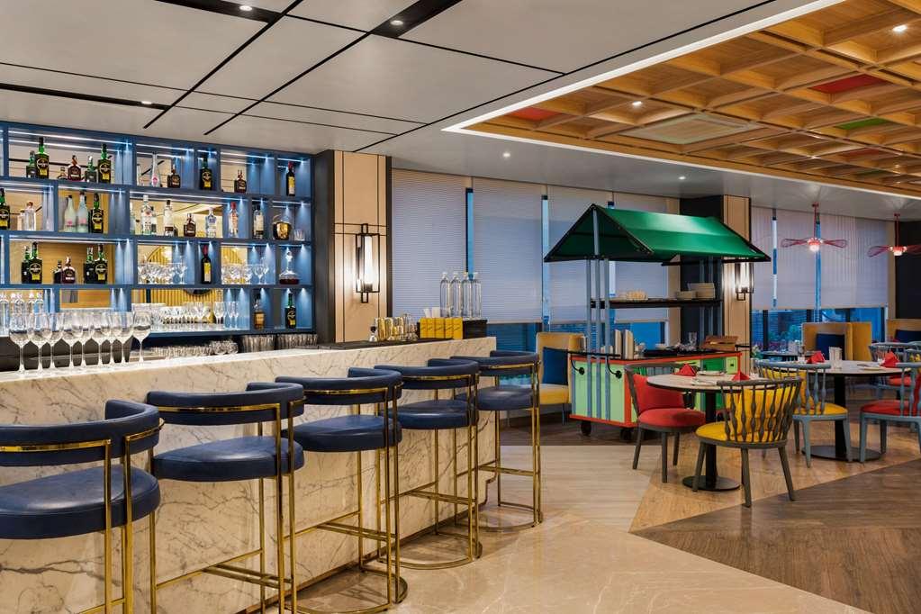 Ramada Encore By Wyndham Siliguri Sevoke Road Étterem fotó
