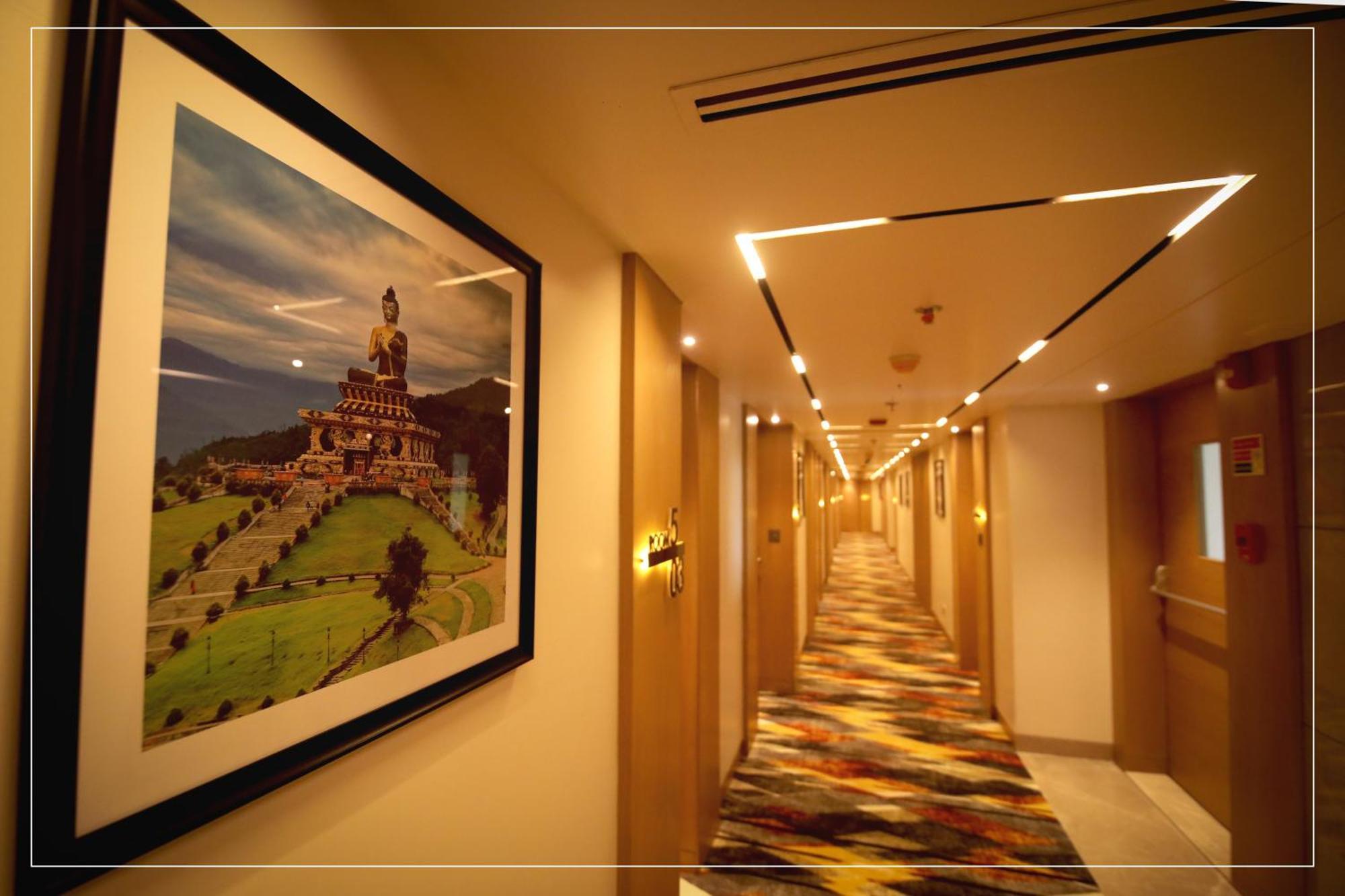 Ramada Encore By Wyndham Siliguri Sevoke Road Kültér fotó