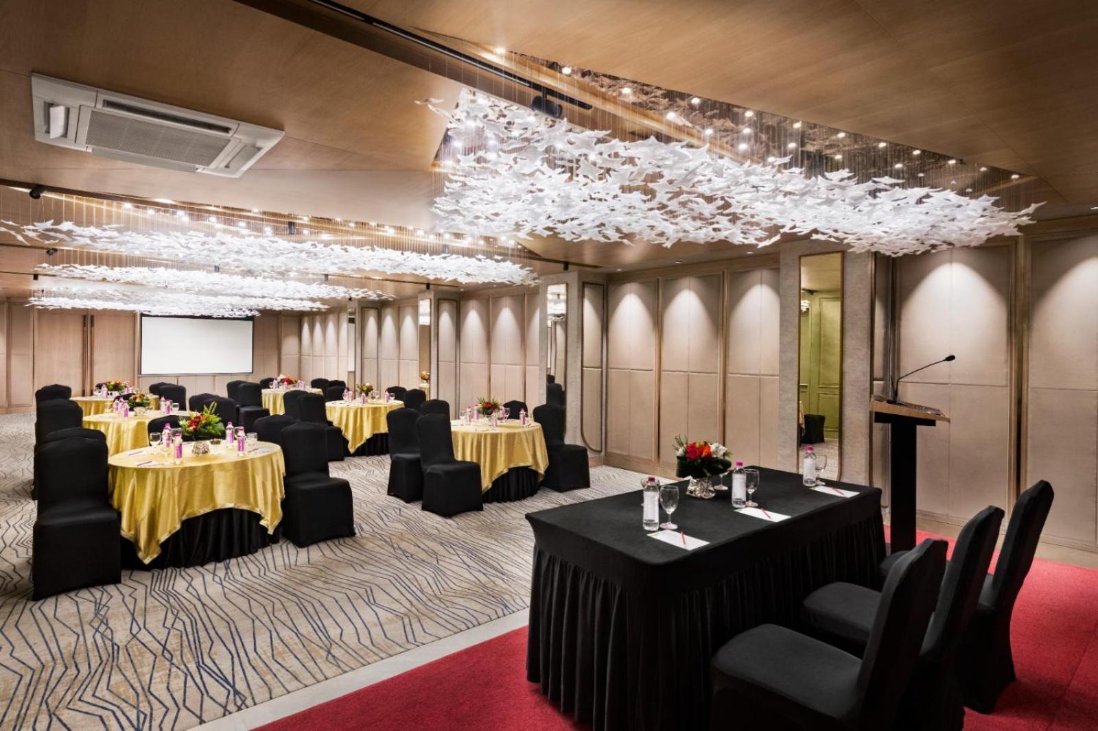 Ramada Encore By Wyndham Siliguri Sevoke Road Kültér fotó